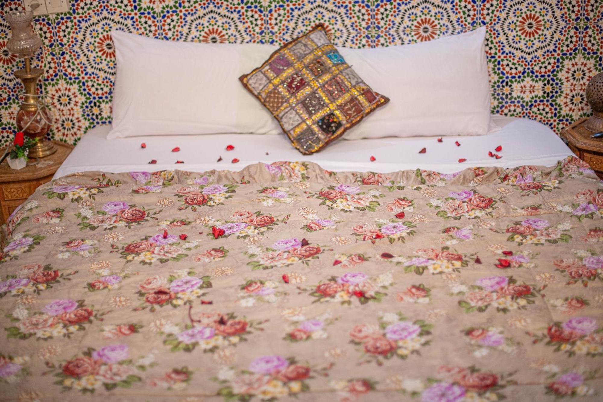 Riad Fes Hayat - Confort Stay Buitenkant foto